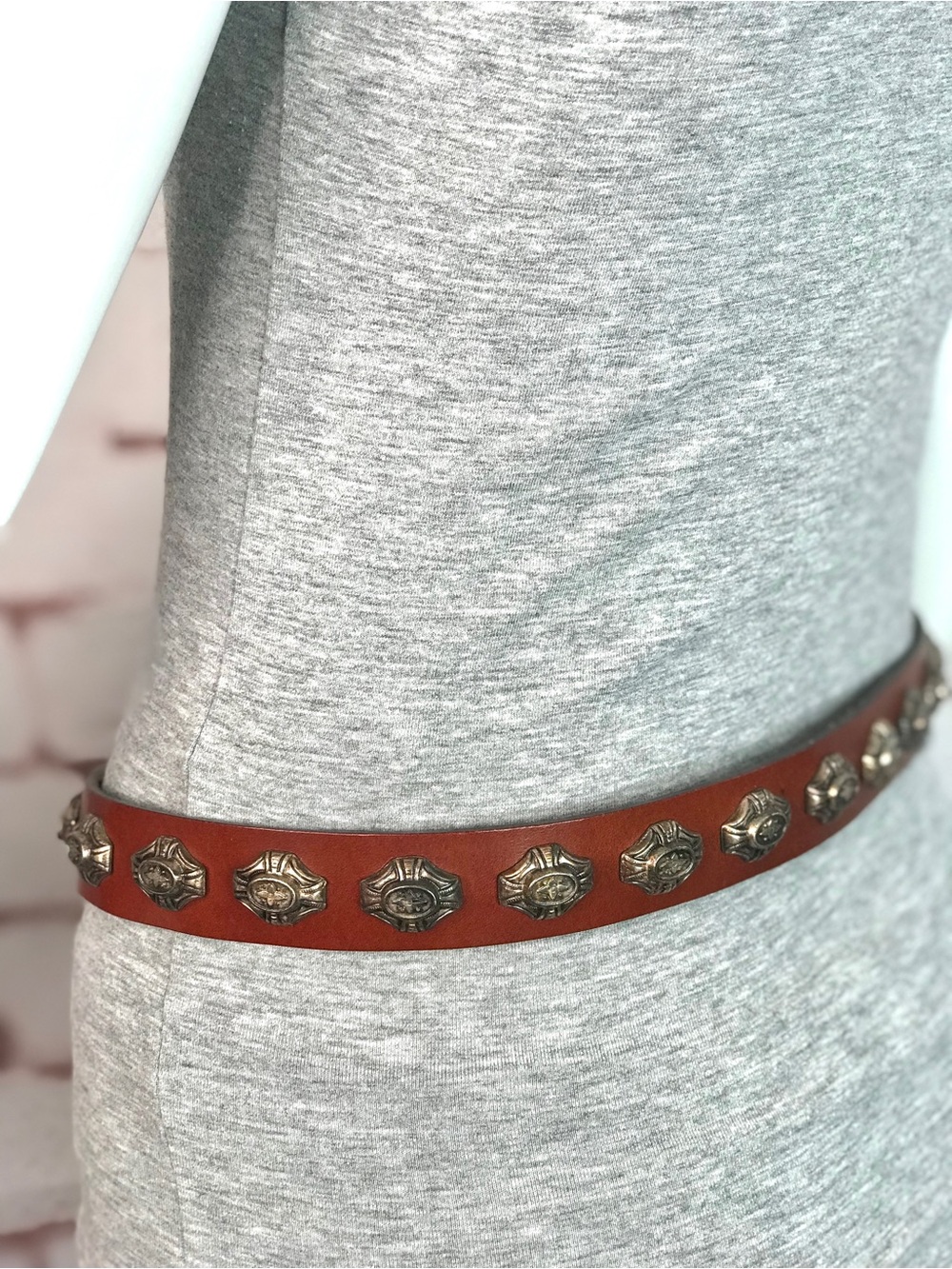 1980s Vintage NEIMAN MARCUS Brown Leather Pewter Cowgirl Conch Belt Size Large - Picture 15 of 16